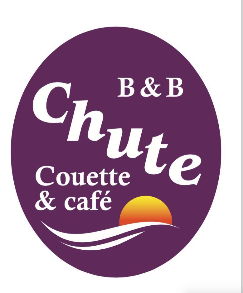 Gite Chute Couette Cafe Notre Dame Du Portage Exterior photo